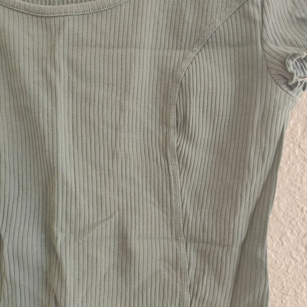 Women's Ribbed Green Top - Picture 3 of 3